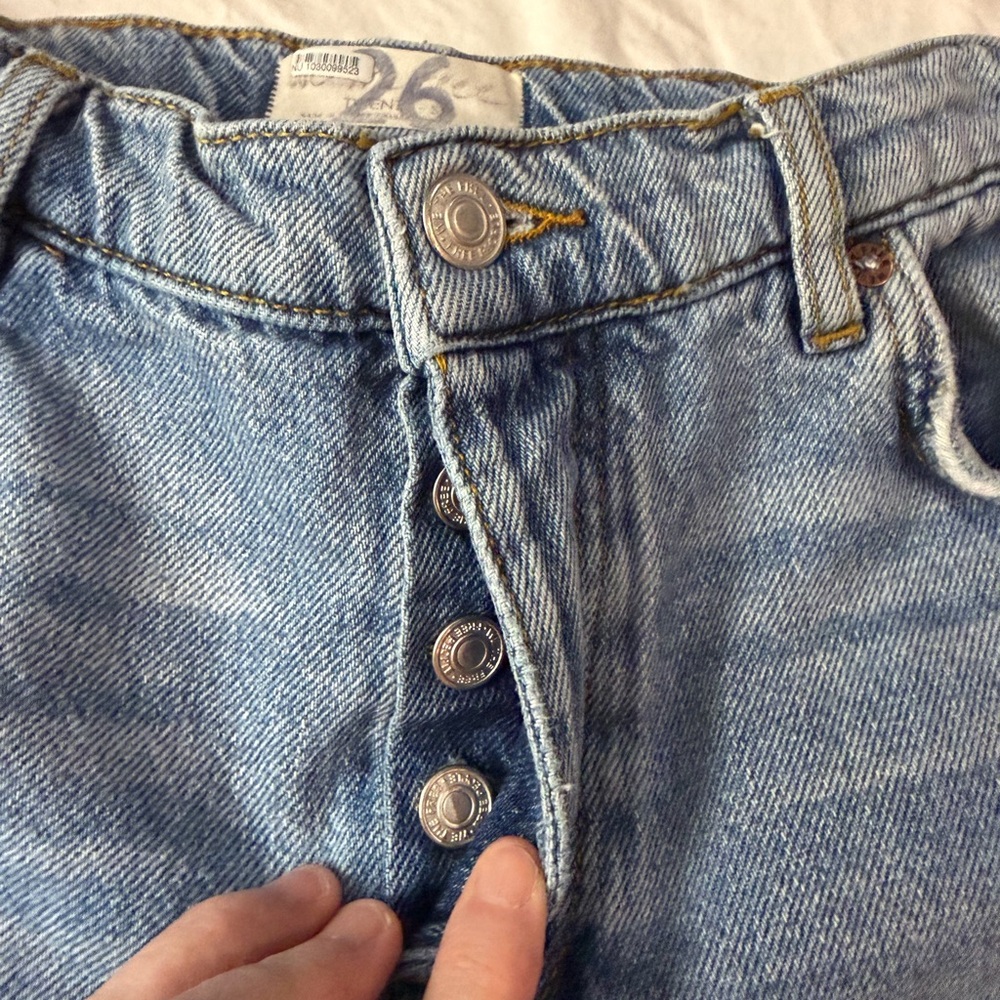 FREE PEOPLE WE THE FREE Long Lines Jeans Split Hem Vintage Light 26 - Picture 11 of 16